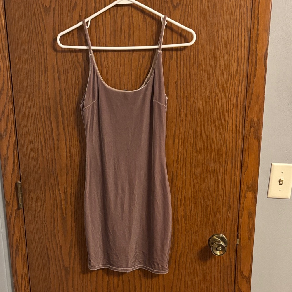 Blanc Velvet Spaghetti Strap Dress